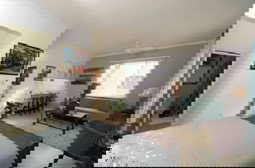 Foto 3 - 1-bed Smart Access Condo Near Bob Marley Museum