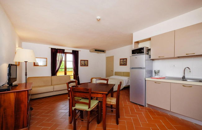 Apartment With Balcony in Poggio All'agnello - Foto 11