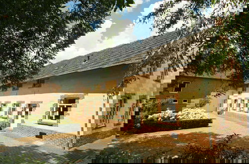 Foto 1 - Lovely Farmhouse in Wijlre With Forest Nearby