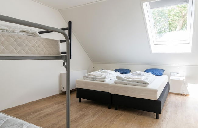 Lovely Apartment on Ameland Near Nes - Photo 48