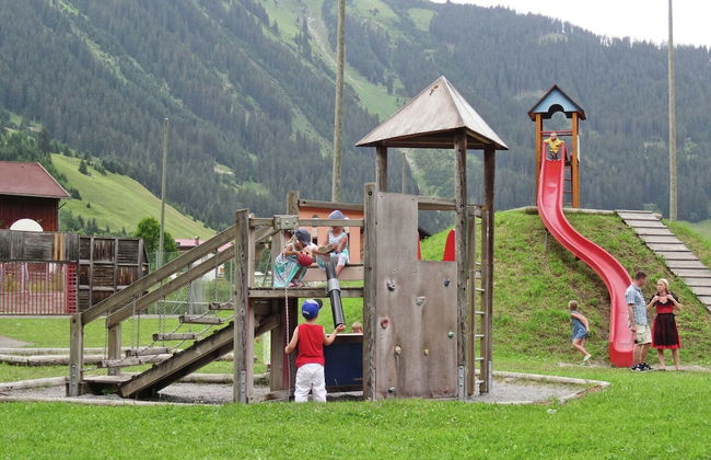 Holiday Home in Holzgau Near Snowworld Ski Area - Foto 23