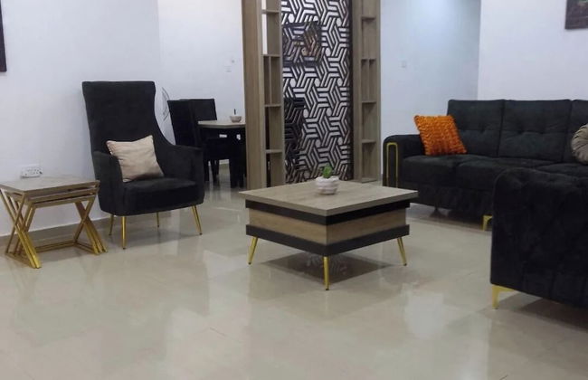 Amia Gold Luxury Apartment - Photo 18