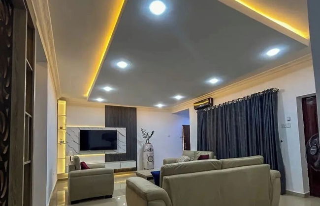 Amia Gold Luxury Apartment - Photo 32