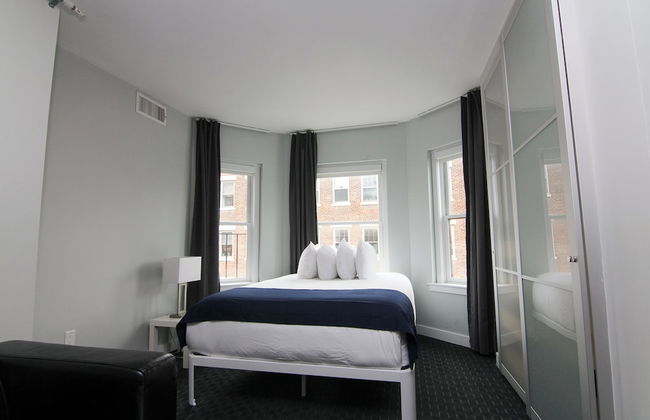 Maverick Suites at 245 Newbury St - Foto 13