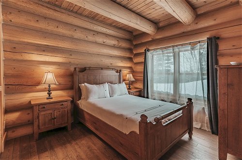 Photo 26 - Executive Double 26 - Stunning Luxury log Home With hot tub Sauna Heated Pool