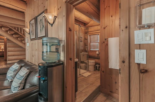 Foto 20 - Executive Double 26 - Stunning Luxury log Home With hot tub Sauna Heated Pool