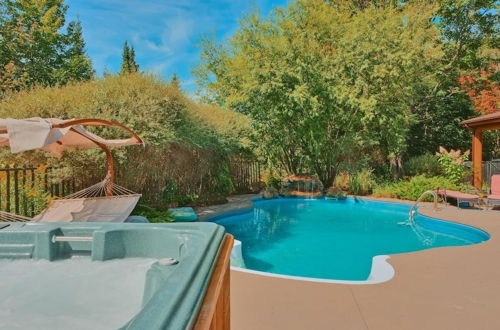Photo 4 - Executive Double 26 - Stunning Luxury log Home With hot tub Sauna Heated Pool