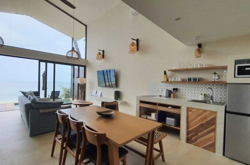 Photo 11 - Sarana Beach Villas