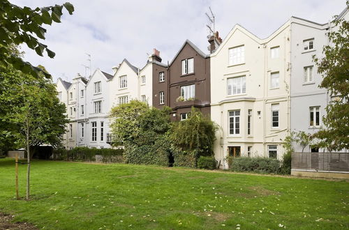 Photo 8 - Stylish 5 Bed House in St John s Wood Maida Vale