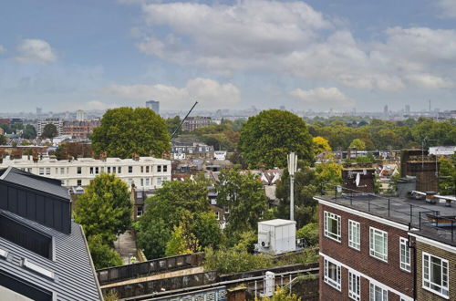 Foto 15 - Superb Apartment With Terrace Near the River in Putney by Underthedoormat