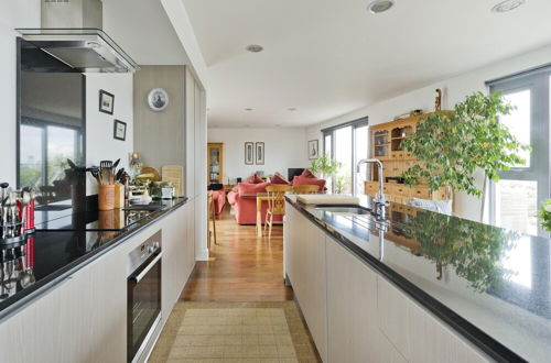 Photo 10 - Superb Apartment With Terrace Near the River in Putney by Underthedoormat