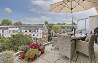 Foto 2 - Superb Apartment With Terrace Near the River in Putney by Underthedoormat