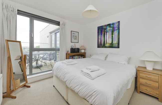 Superb Apartment With Terrace Near the River in Putney by Underthedoormat - Foto 26
