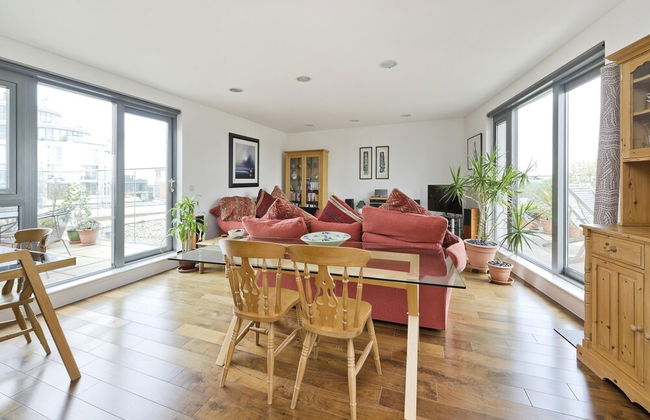 Superb Apartment With Terrace Near the River in Putney by Underthedoormat - Foto 25