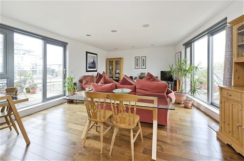 Foto 25 - Superb Apartment With Terrace Near the River in Putney by Underthedoormat