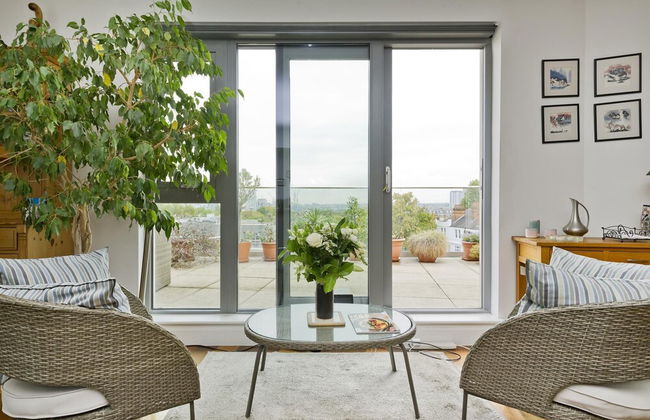 Superb Apartment With Terrace Near the River in Putney by Underthedoormat - Foto 11