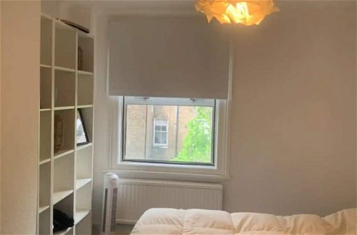 Foto 5 - Welcoming 2BD Flat With Balcony - Maida Vale