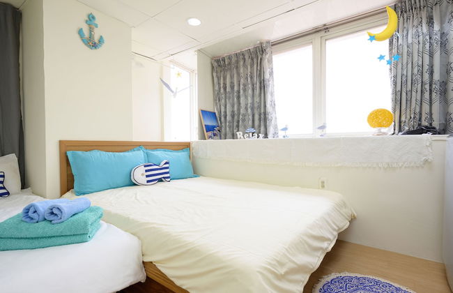 Blue sky Taipei - Photo 51