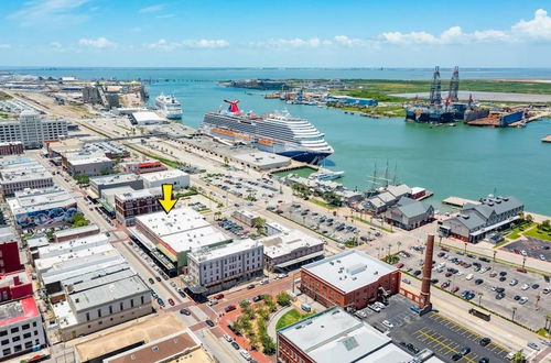 Foto 4 - Galveston Historic Strand Loft 204