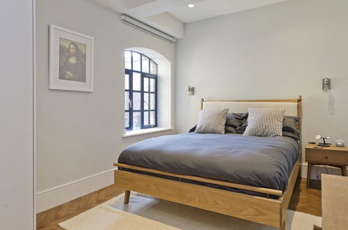 Photo 2 - Stylish 2 bed Flat Kings Cross