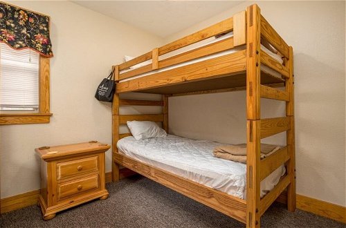 Photo 4 - Briarstone Lodge Condo 13A - Two Bedroom Condo