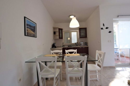 Photo 11 - Spacious Apartment in Mandre With Terrace