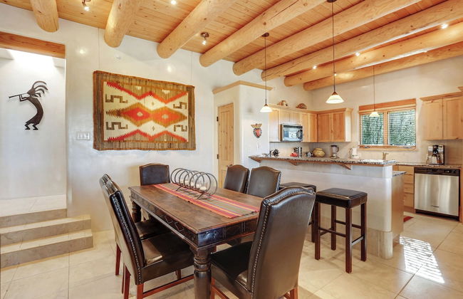 Bishops Lodge Villa Corazones - Photo 19