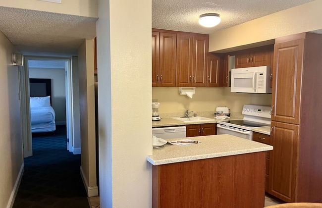 Jockey Resort Suites Center Strip - Photo 24