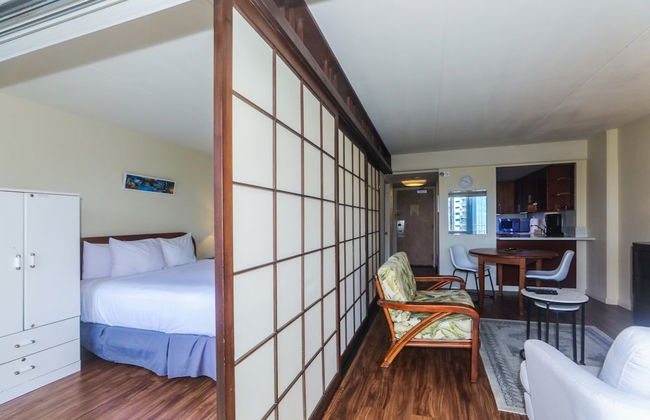 Ilikai Tower 1 Bedroom City View Condos with Private Lanai & Free Wifi! - Foto 9