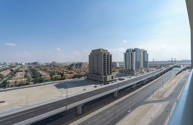 Cozy Studio Budget Friendly - Photo 37