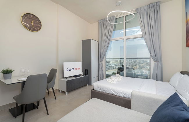 Cozy Studio Budget Friendly - Photo 4