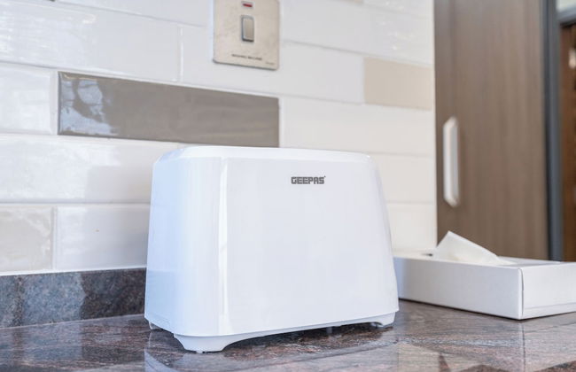 Cozy Studio Budget Friendly - Photo 15