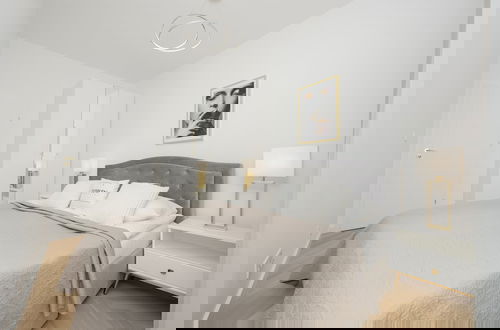 Foto 7 - Modern With Parking by Renters Prestige