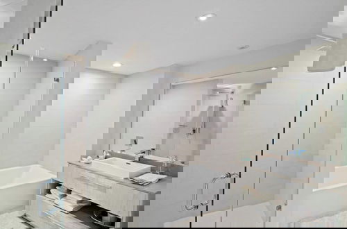 Foto 26 - Luxury Penthouse! 4 BDR With Resort Amenities