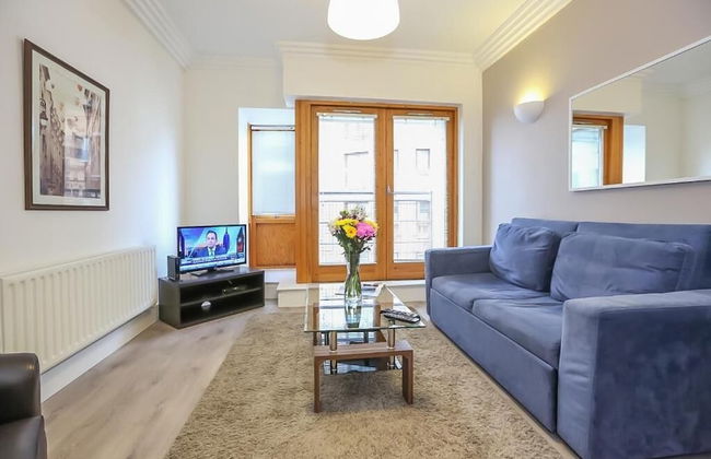 IFSC Townhouse Apartments - Photo 38