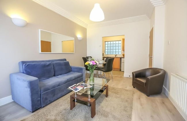 IFSC Townhouse Apartments - Photo 37