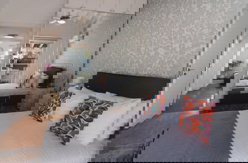 Photo 2 - Phaedrus Living Luxury Botanic Residence