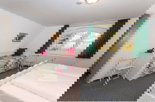 Photo 4 - 2 Villa Blanck Comfortable Holiday Residence
