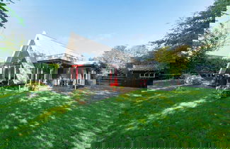 Foto 1 - Elegant Villa With Garden