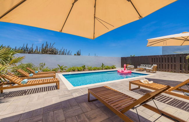 Newly Built Private Pool 3BR Parking Wi-fi - Foto 27