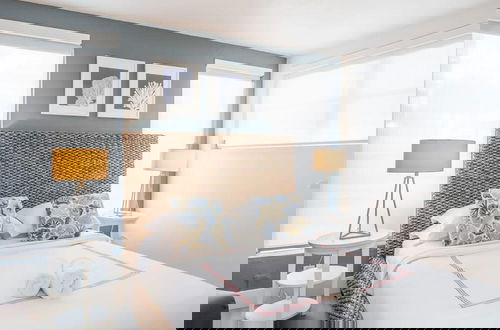 Photo 9 - ONE Bedroom Apartment
