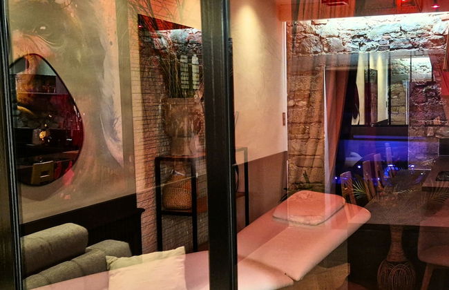 AKA LOVE ROOM - Photo 7