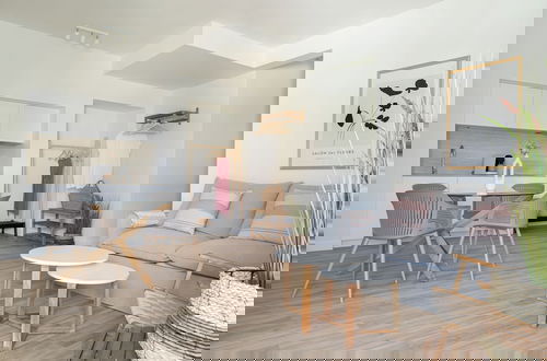 Photo 42 - LAN Suites