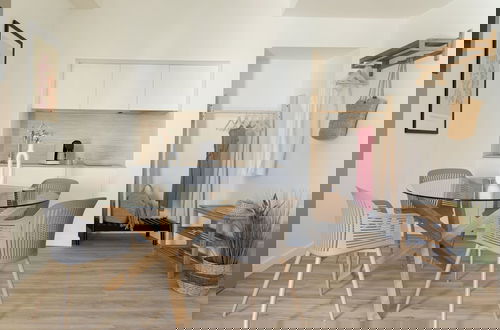 Photo 32 - LAN Suites