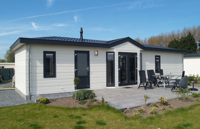 Modern Chalet Near Marina - Photo 1