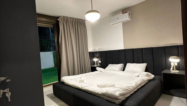 Foto 1 - Stylish Luxe Apartment Fr 0003