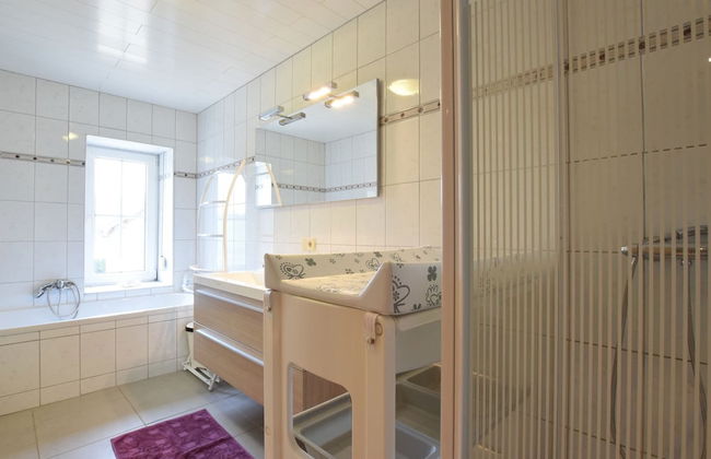 Family Home in Sainte ode - Foto 17