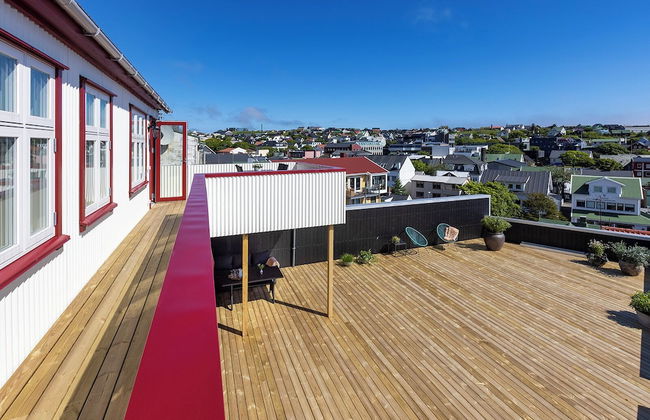 Downtown - Retro Decor - Stunning Views - Terrace - Photo 27