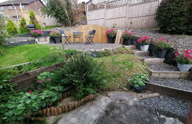 Lovely 2-bed Cottage in Pencarreg - Foto 13