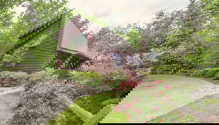 Photo 1 - Er104 - R Tribe's Treehouse - Great Location - Close To Town! 5 Bedroom Cabin by RedAwning